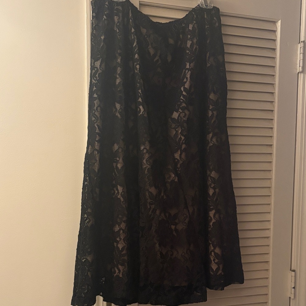 Chic Black Lace Maxi Skirt 1X